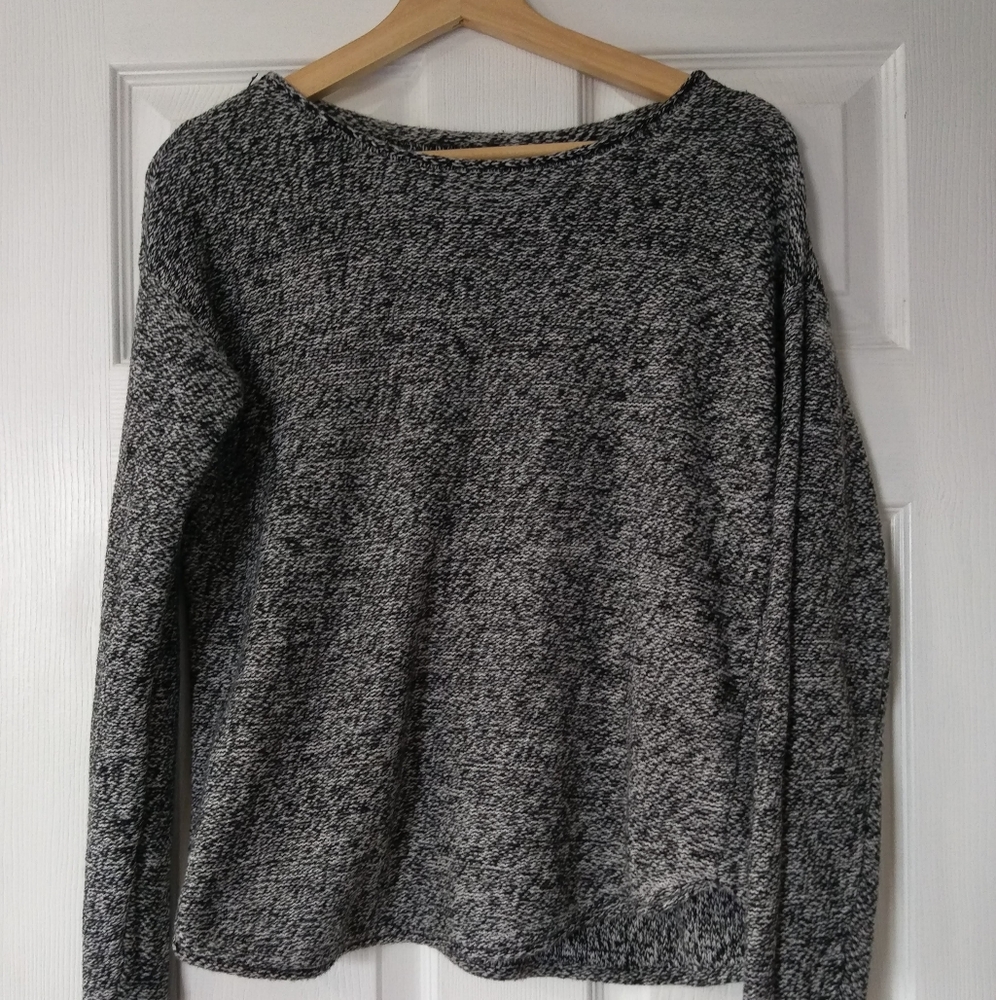 Old Navy Grey Sweater